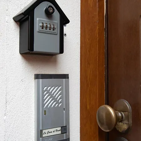 La Casa Di Hank - Il Centro Storico E L Autodromo アパート イーモラ