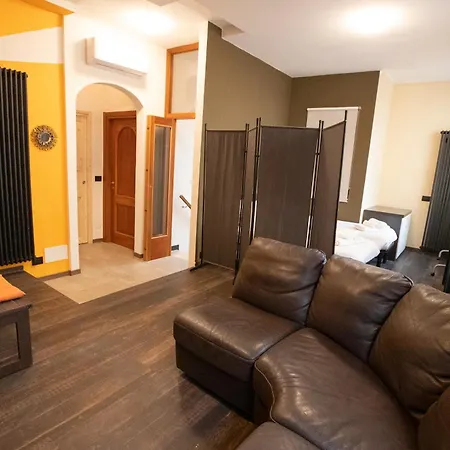 La Casa Di Hank - Il Centro Storico E L Autodromo * イーモラ