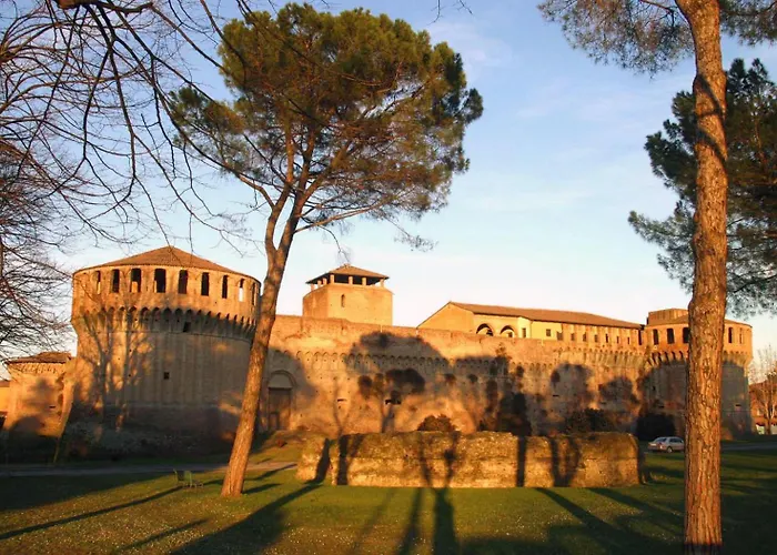 La Casa Di Hank - Il Centro Storico E L Autodromo Apartman