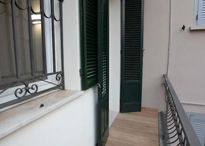 La Casa Di Hank - Il Centro Storico E L Autodromo Apartman *