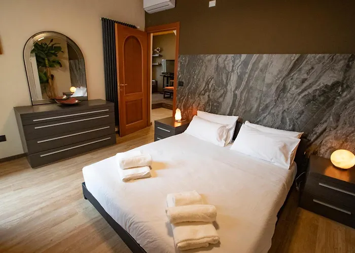 公寓 La Casa Di Hank - Il Centro Storico E L Autodromo 伊莫拉