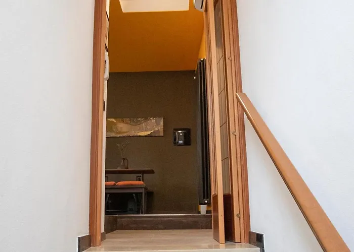 La Casa Di Hank - Il Centro Storico E L Autodromo